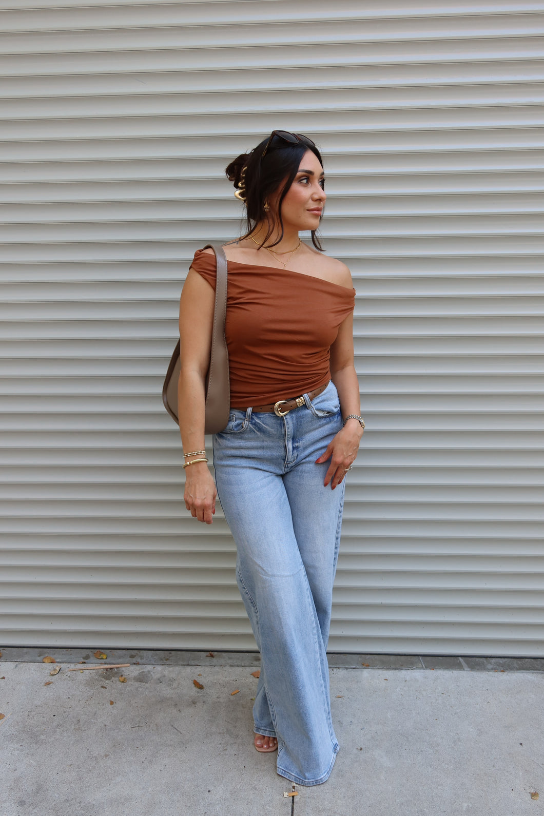 SADIE OFF THE SHOULDER RUCHING TOP | CAMEL