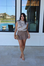 Load image into Gallery viewer, TAYLOR FRONT PLEATED MINI SKORT | DK TAUPE