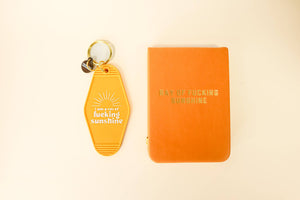 I AM A RAY OF FING SUNSHINE | KEYCHAIN