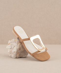 AMIYAH STATEMENT BUCKLE SANDAL | CAMEL