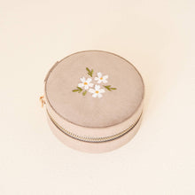 Load image into Gallery viewer, IRENE VELVET JEWELRY CASE | TAN FLORAL