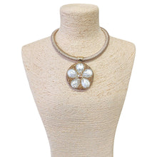 Load image into Gallery viewer, SAND DOLLAR SPRING NECKLACE