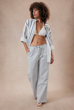 Load image into Gallery viewer, OCEANA DOLMAN GAUZE STRIPE SHIRT | BLUE