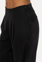Load image into Gallery viewer, LARK FLEX FLOW FRONT WIDE LEG PANTS | BLACK