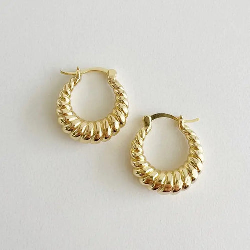 ENDLESS WEEKEND CROISSANT HOOP EARRINGS | GOLD FILLED