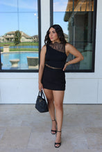 Load image into Gallery viewer, SABLE LACE SLEEVELESS TOP | BLACK