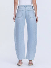 Load image into Gallery viewer, KATE CROP BARREL JEANS | LT WASH