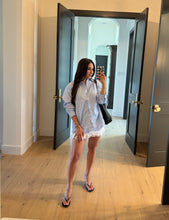 Load image into Gallery viewer, SARA OVERSIZED BUTTON-DOWN TOP | BLUE