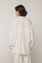 Load image into Gallery viewer, MIA OVERSIZED BUTTON UP TOP | WHITE
