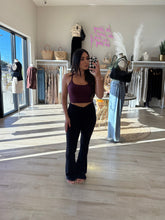 Load image into Gallery viewer, VANNA CROSSOVER WAIST YOGA PANTS