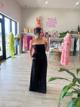 Load image into Gallery viewer, WREN LINEN &amp; KNIT COMBO DRESS | BLACK