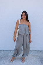 Load image into Gallery viewer, REAGAN STRAPLESS BALLOON JUMPSUIT | OLIVE