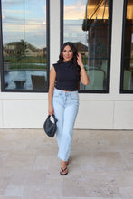 Load image into Gallery viewer, KATE CROP BARREL JEANS | LT WASH