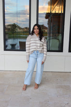 Load image into Gallery viewer, KATE CROP BARREL JEANS | LT WASH