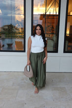 Load image into Gallery viewer, BEATRICE BARREL LACE HEM PANTS | OLIVE