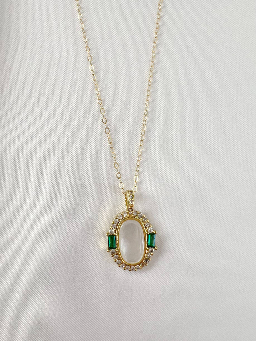 EMERALD MOTHER OF PEARL PENDANT NECKLACE | GOLD FILLED