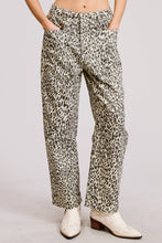 Load image into Gallery viewer, LARISSA LEOPARD PRINT BARREL DENIM JEANS | NEUTRAL