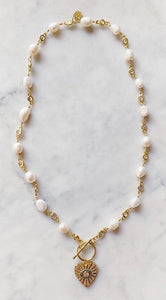 GIRL CRUSH PEARL NECKLACE