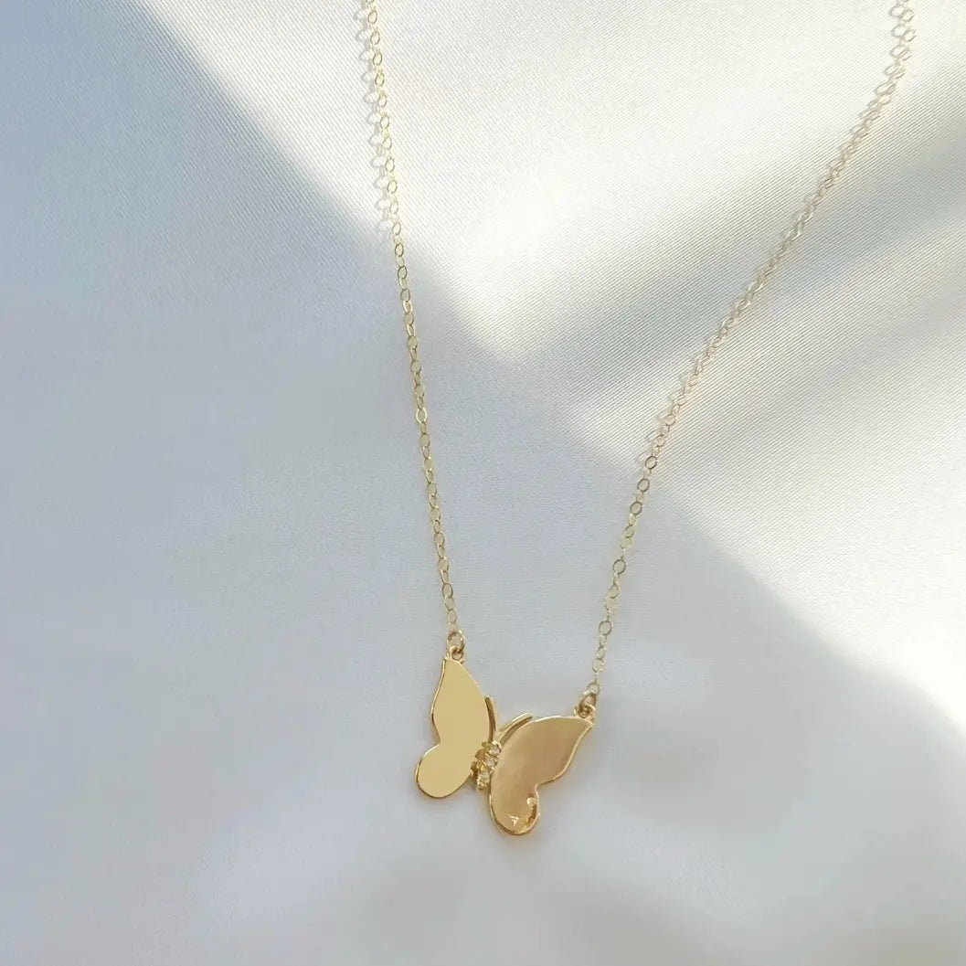 SOCIAL BUTTERFLY NECKLACE