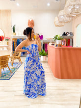 Load image into Gallery viewer, WEEKEND IN THE HAMPTONS STRAPLESS MAXI DRESS - BLLUE